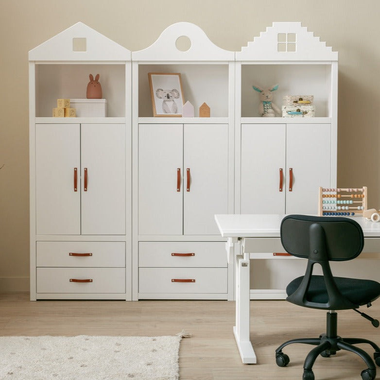 Lifetime Kidsrooms – White Bookcase with Gable roof.