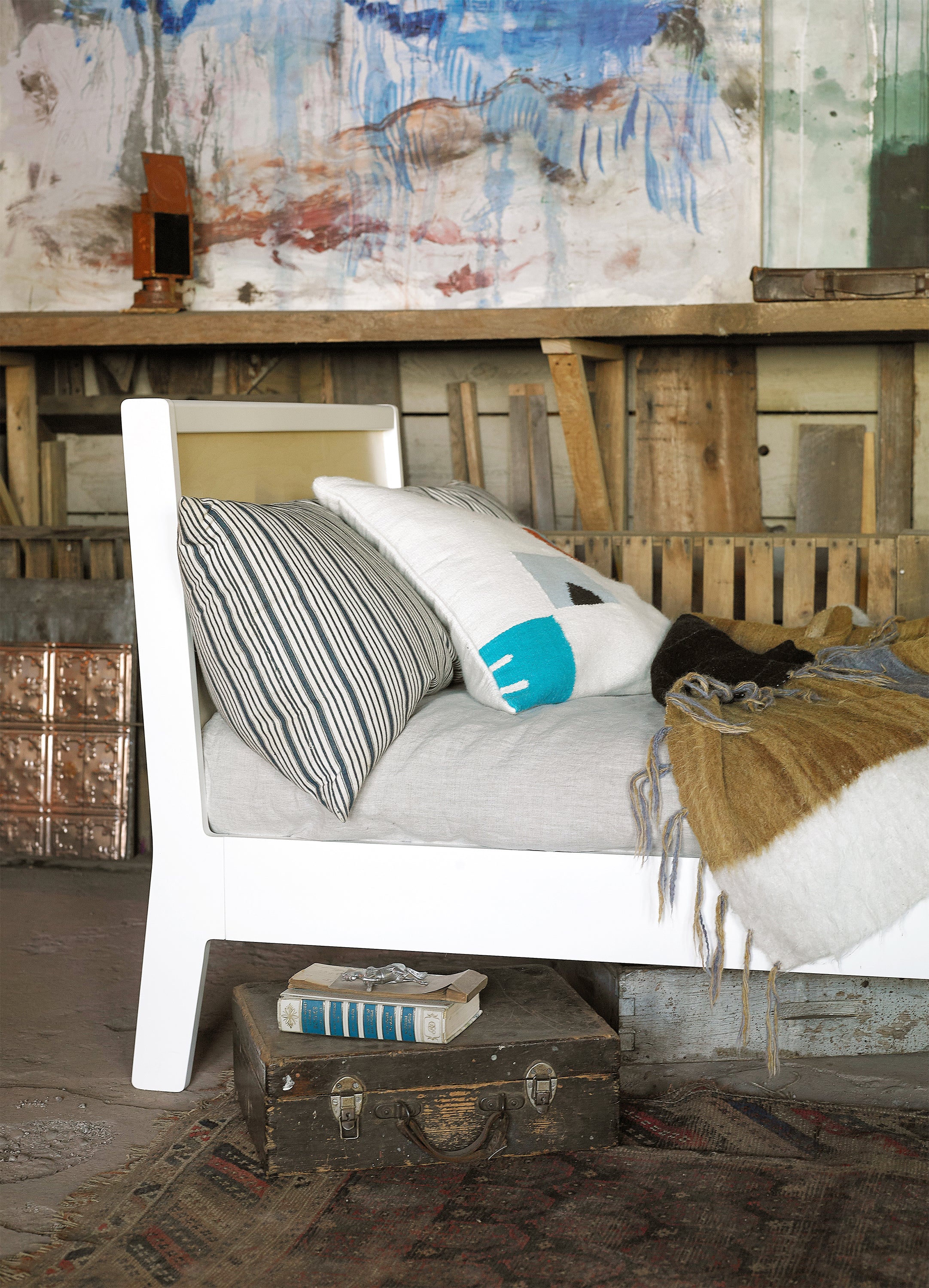 Oeuf Sparrow Twin Bed with Optional Trundle in White & Birch